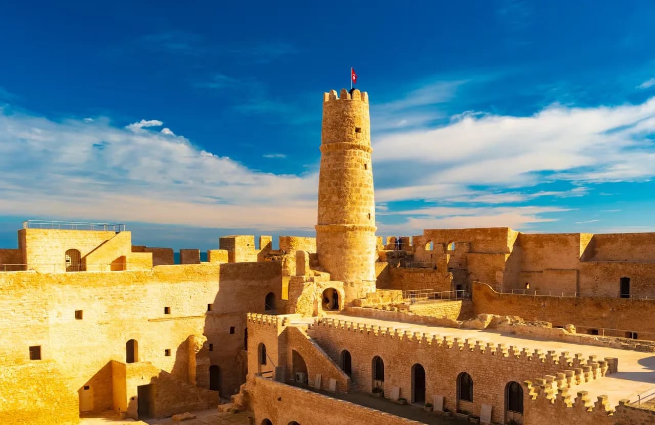 Ribat de Monastir au coucher de soleil